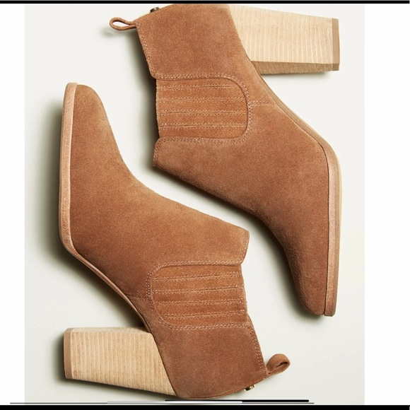 Michael Kors Bootie - Picture 4 of 7